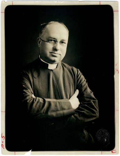 Portrait of Father Siedenburg.