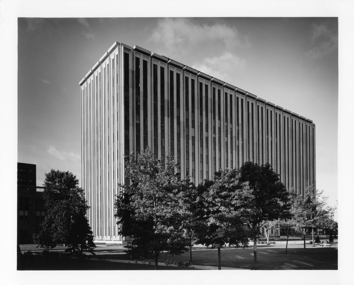 001_damen_hall.jpg