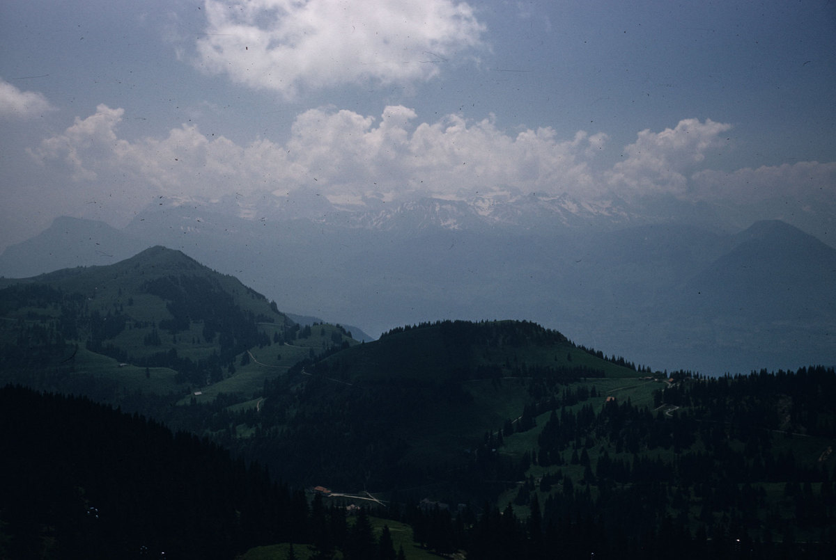 120_Rigi-Mts-to-east-from-rigi-top.jpg