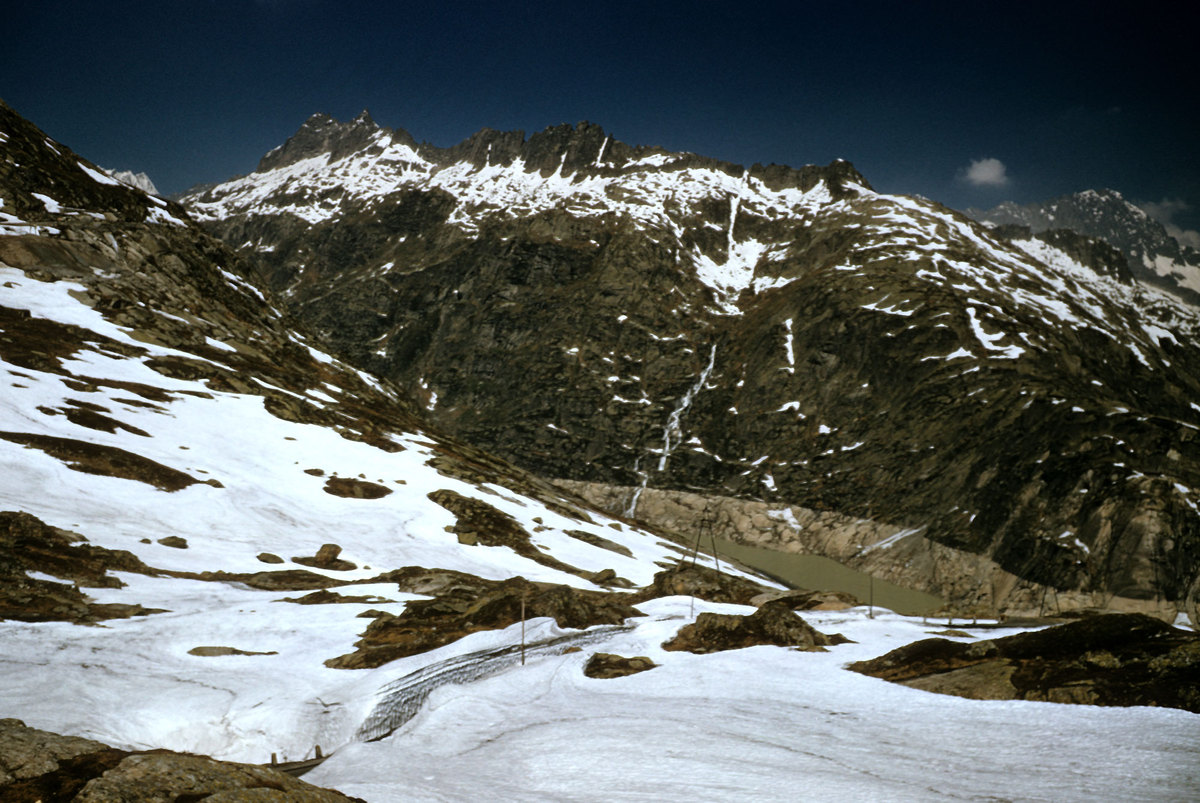 57_Grimsel-pass-to-nw-finsteraarhorn.jpg