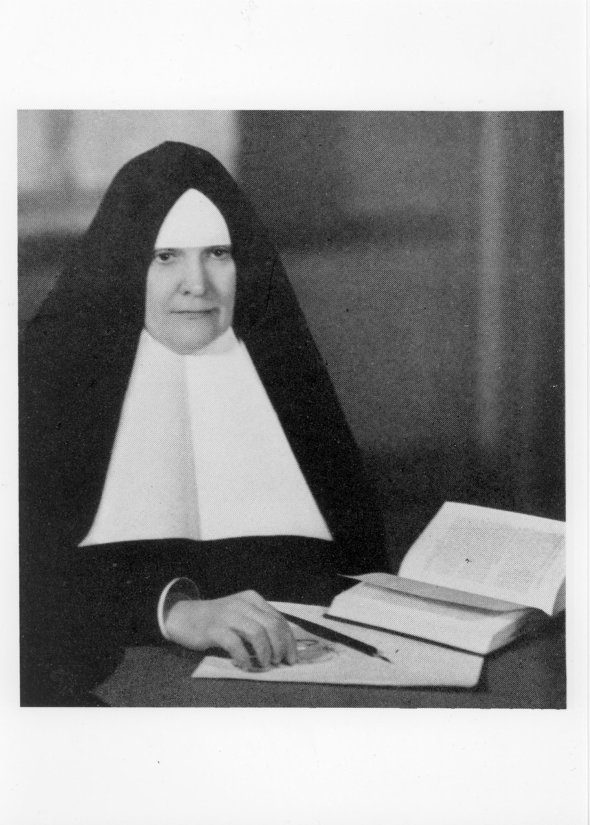 001_sister_helen_jarrell_dean_of_nursing.jpg