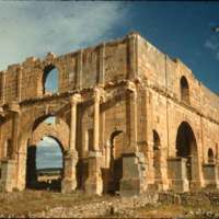 52-lambese-praetorium-close.jpg