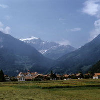 63_Interlaken-mannlichen,-jungfrau-in-background.jpg