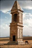 23-maktar-pyramidal-mausoleum-front.jpg